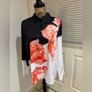 NWT STYLEWE Black and White Top with Red Floral Design size Large